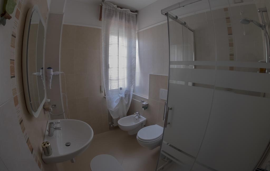 Verona Fiere Rooms Værelse billede