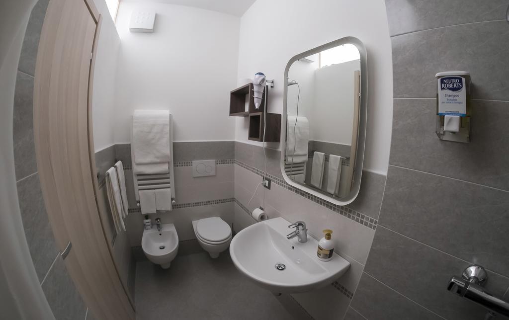 Verona Fiere Rooms Eksteriør billede
