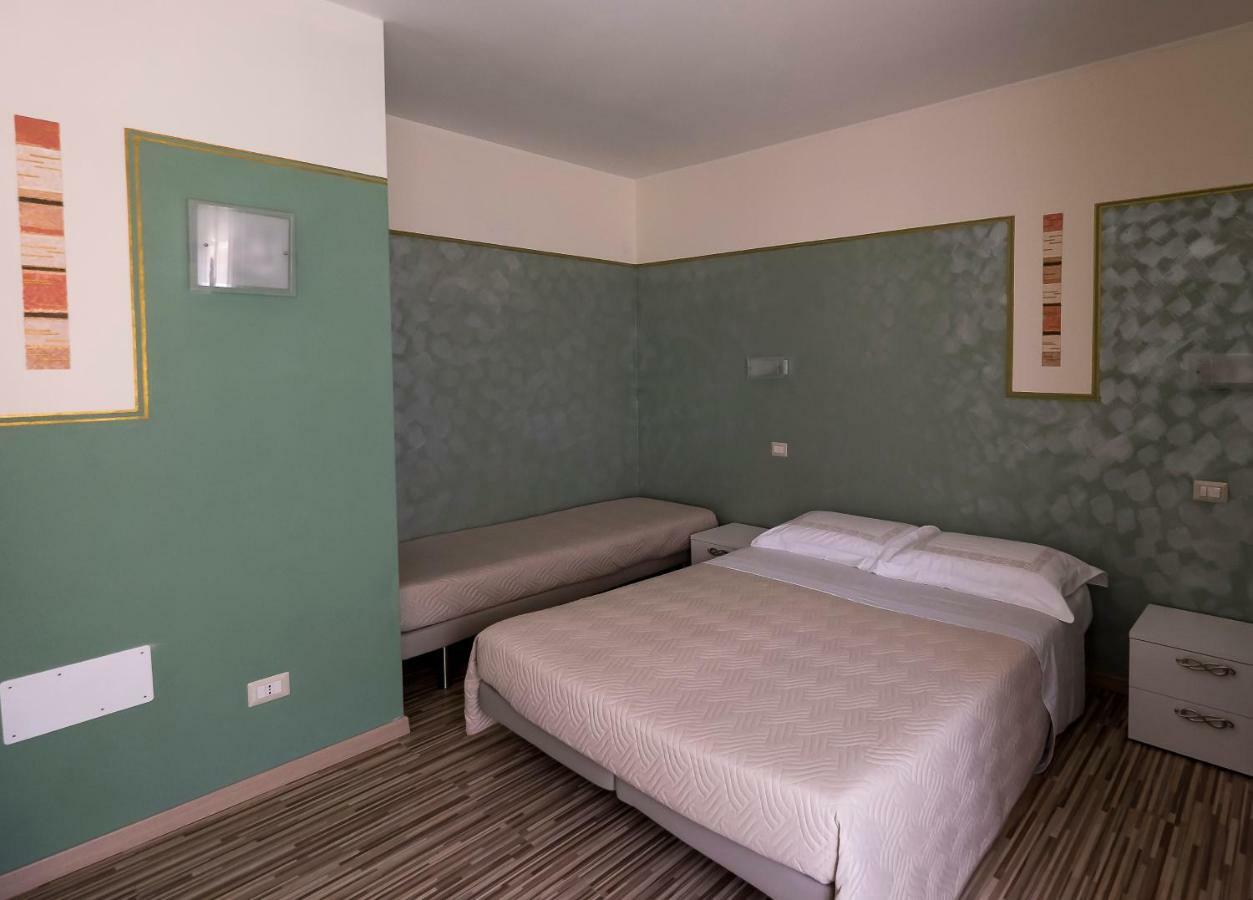Verona Fiere Rooms Eksteriør billede