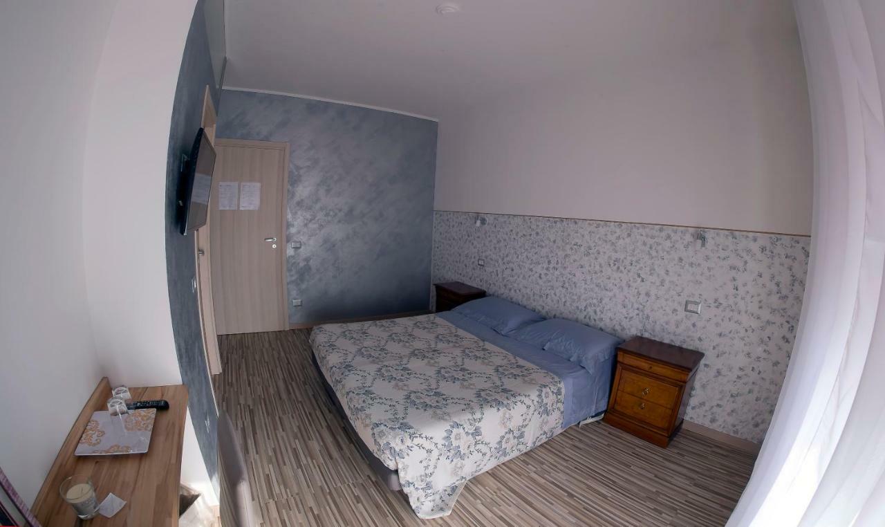 Verona Fiere Rooms Eksteriør billede